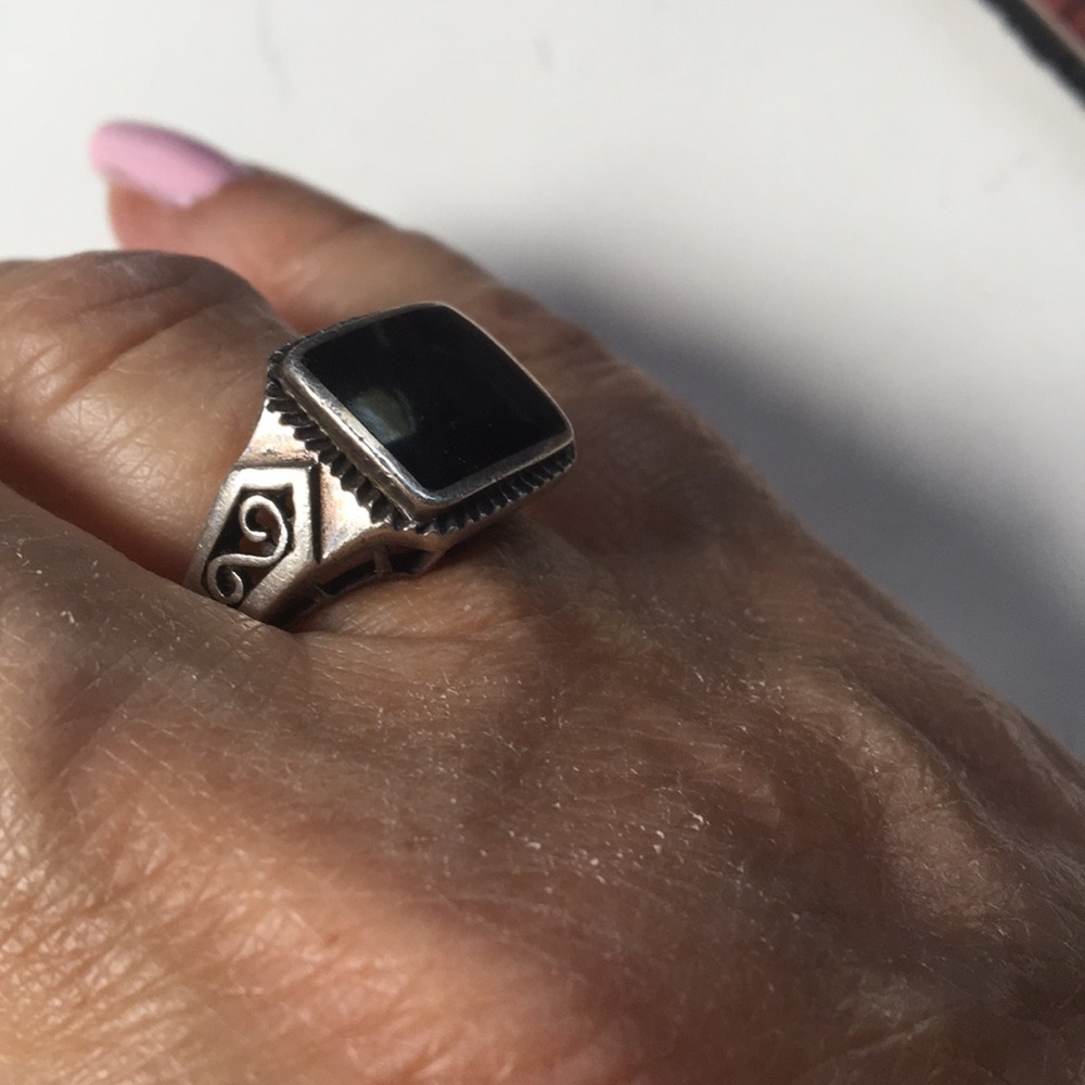 Stamped silver ring - Picture 3 of 5